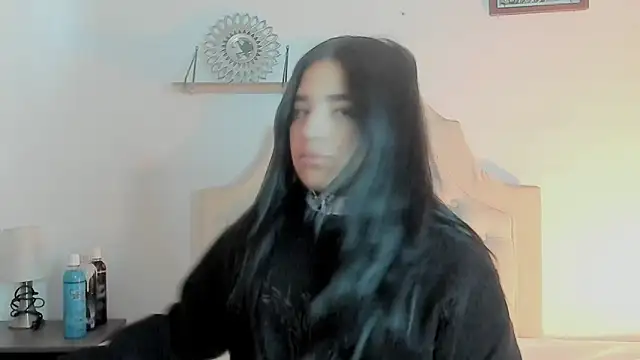 Snapshot of aliice_walker_ chatting on 01/28/25, 01:27 aliice walker online show from 01/28/25, 01:27