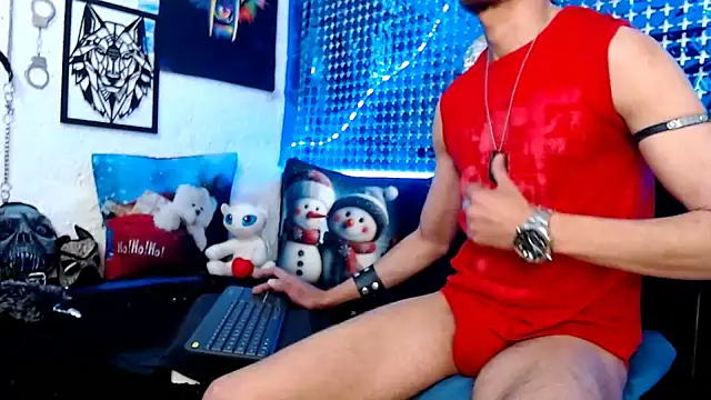 Snapshot of Mensecret69 chatting on 12/16/24, 09:52 Mensecret69 online show from 12/16/24, 09:52