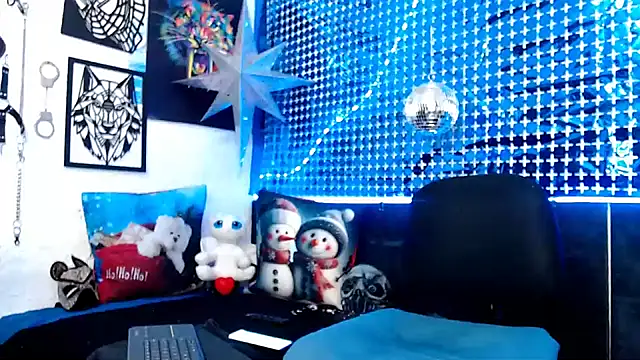 Snapshot of Mensecret69 chatting on 12/19/24, 09:17 Mensecret69 online show from 12/19/24, 09:17