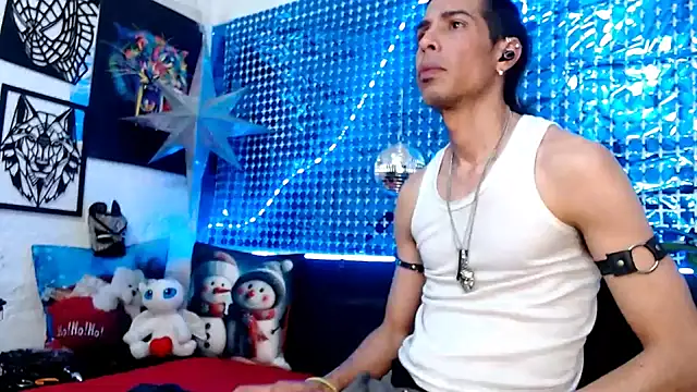 Snapshot of Mensecret69 chatting on 12/24/24, 01:06 Mensecret69 online show from 12/24/24, 01:06