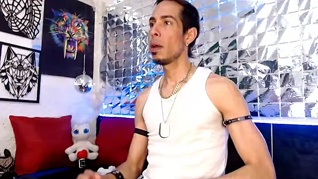 Snapshot of Mensecret69 chatting on 01/21/25, 07:39 Mensecret69 online show from 01/21/25, 07:39