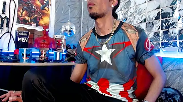 Snapshot of Mensecret69 chatting on 02/07/25, 01:58 Mensecret69 online show from 02/07/25, 01:58