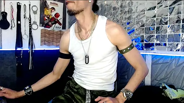 Snapshot of Mensecret69 chatting on 03/12/25, 11:44 Mensecret69 online show from 03/12/25, 11:44