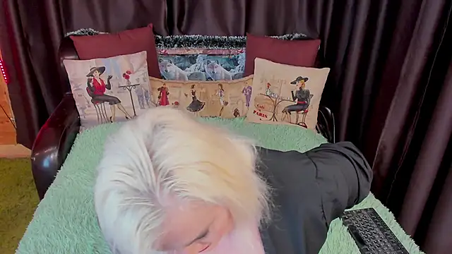 stiphlermom online show from 12/30/24, 01:58