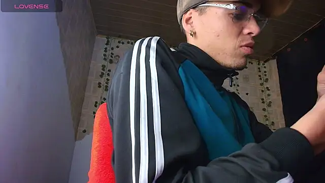 kisstarxxx online show from 09/23/25, 02:58