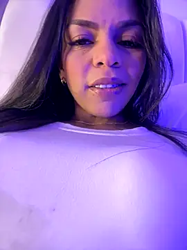 Snapshot of Charly_ chatting on 10/07/25, 04:53 Charly online show from 10/07/25, 04:53