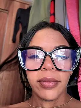 Snapshot of Charly_ chatting on 10/09/25, 02:59 Charly online show from 10/09/25, 02:59