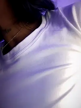 Snapshot of Charly_ chatting on 10/14/25, 04:46 Charly online show from 10/14/25, 04:46