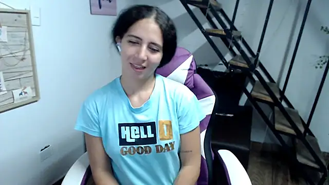 samantha baby  online show from 11/17/25, 04:35