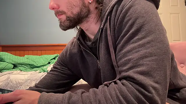 Snapshot of alexmannd chatting on 12/16/24, 02:05 alexmannd online show from 12/16/24, 02:05
