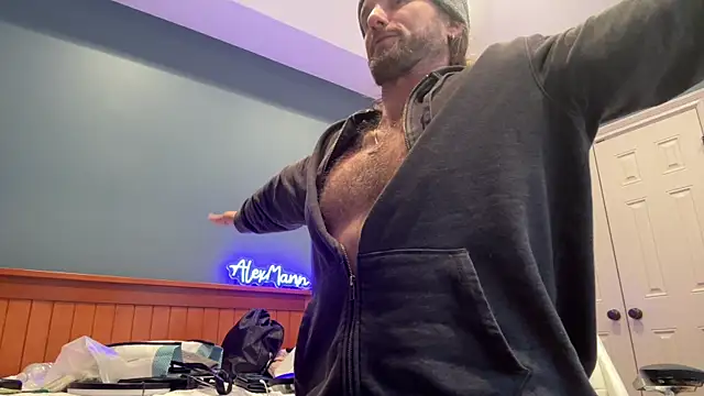 Snapshot of alexmannd chatting on 01/31/25, 02:49 alexmannd online show from 01/31/25, 02:49