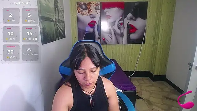 Snapshot of Charis_21 chatting on 10/03/25, 02:08 Charis 21 online show from 10/03/25, 02:08