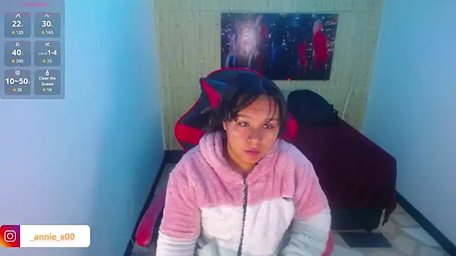 Charis 21 online show from 10/24/25, 01:13