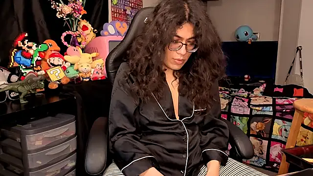 ShinyCherub online show from 11/04/25, 05:12