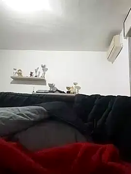 Snapshot of Merilulla chatting on 01/18/25, 01:19 Merilulla online show from 01/18/25, 01:19