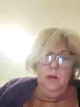 Snapshot of Merilulla chatting on 02/03/25, 04:20 Merilulla online show from 02/03/25, 04:20