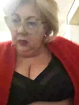 Snapshot of Merilulla chatting on 02/04/25, 01:34 Merilulla online show from 02/04/25, 01:34