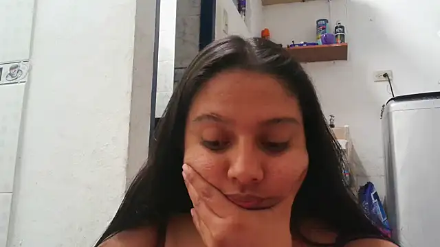 almaswan1 online show from 12/17/24, 06:42