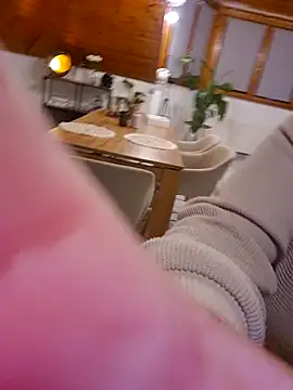 Isabellaa04 online show from 02/03/25, 08:35