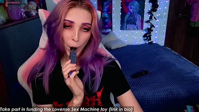 Snapshot of Violet_Noir chatting on 09/11/25, 05:18 Violet Noir online show from 09/11/25, 05:18