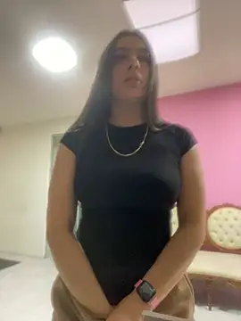 Snapshot of Nicollemays chatting on 03/06/25, 12:09 Nicollemays online show from 03/06/25, 12:09