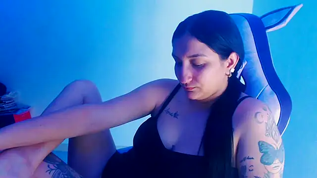 liz dirty online show from 11/03/25, 10:21