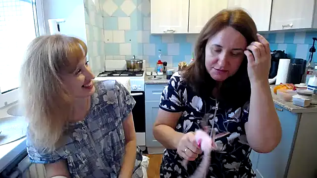 DonnaMagdalena online show from 12/05/24, 08:00