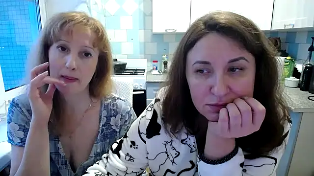 DonnaMagdalena online show from 01/10/25, 07:04