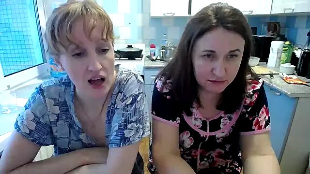 DonnaMagdalena online show from 01/10/25, 01:09