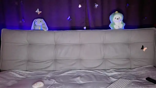 Snapshot of intolerable_girl chatting on 11/01/25, 07:10 intolerable girl online show from 11/01/25, 07:10