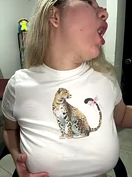 Celestedubois online show from 11/18/25, 11:37