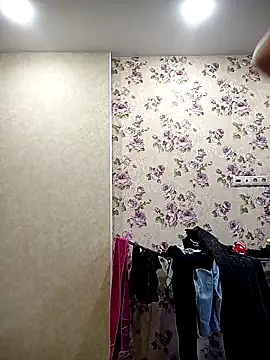 Snapshot of _Sweet_Love_ chatting on 10/22/25, 01:55 Sweet Love online show from 10/22/25, 01:55