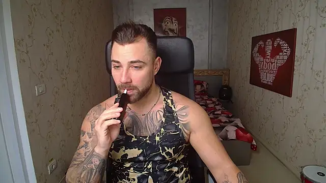 Snapshot of DuncanStone chatting on 01/03/25, 10:52 DuncanStone online show from 01/03/25, 10:52