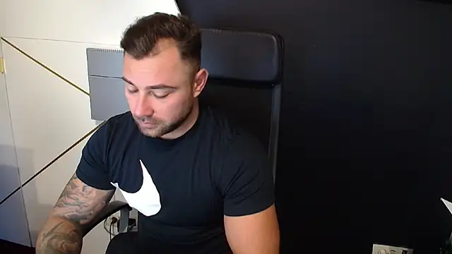 Snapshot of DuncanStone chatting on 09/16/25, 04:24 DuncanStone online show from 09/16/25, 04:24