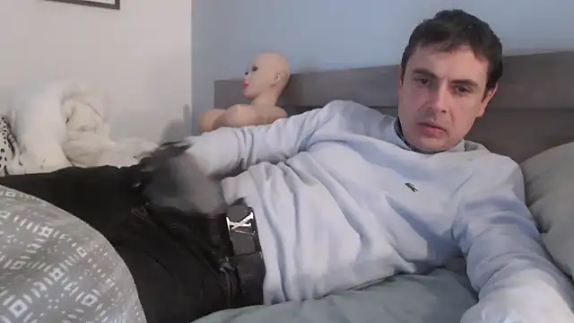 freddy0222222 online show from 12/20/24, 01:11