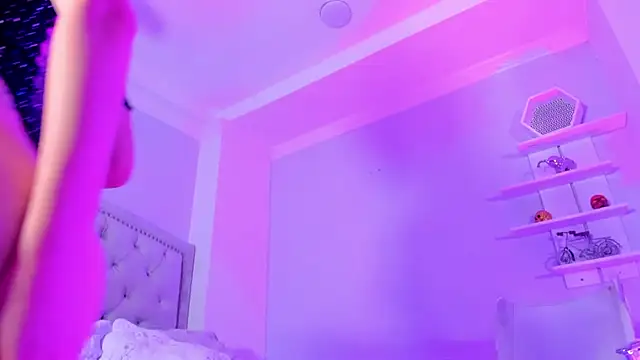 CamileHolmes online show from 02/27/25, 08:06