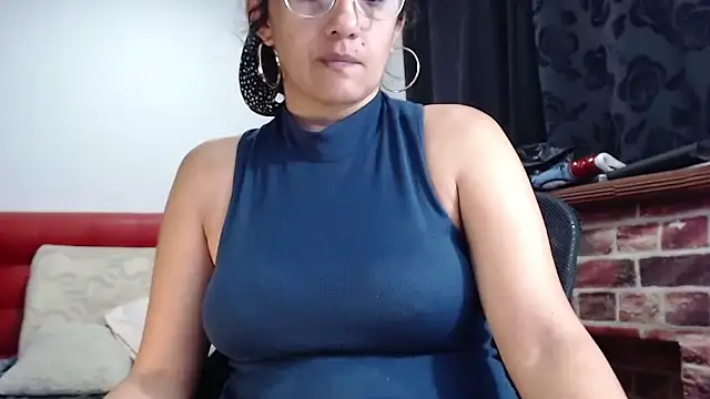 Lucynaugthyy online show from 09/26/25, 12:20