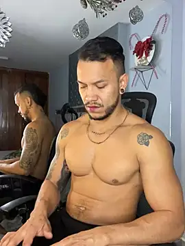 ARON TAYLER01 online show from 12/12/24, 12:44