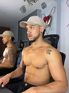 ARON TAYLER01 online show from 12/29/24, 01:17