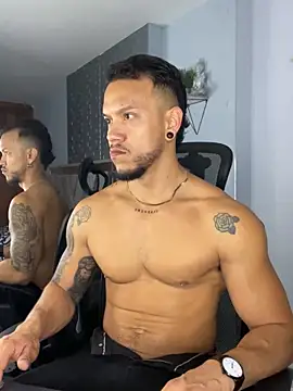 ARON TAYLER01 online show from 01/31/25, 12:40