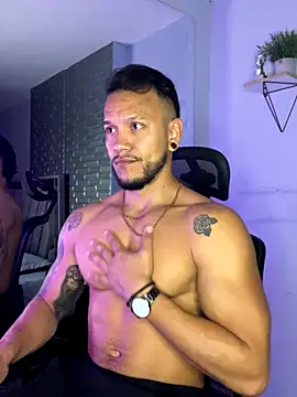 ARON TAYLER01 online show from 09/16/25, 10:27