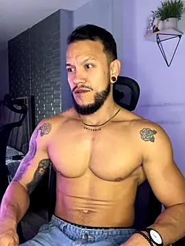 ARON TAYLER01 online show from 11/08/25, 10:26