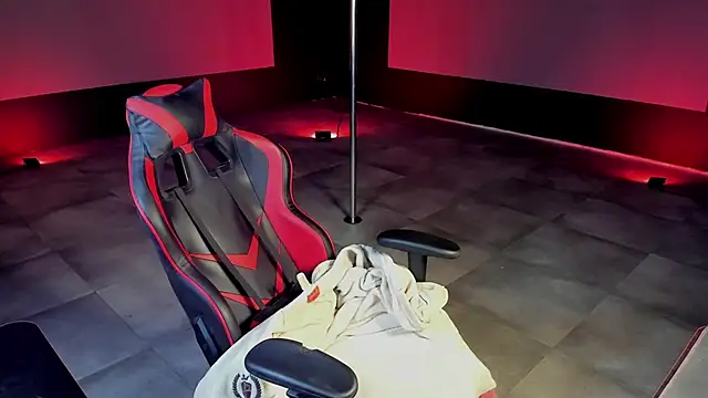 dirty-boss online show from 02/28/25, 01:47