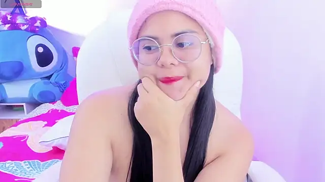 Snapshot of esmeralda112 chatting on 01/01/25, 06:59 esmeralda112 online show from 01/01/25, 06:59