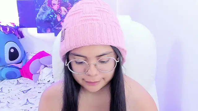 Snapshot of esmeralda112 chatting on 01/21/25, 12:04 esmeralda112 online show from 01/21/25, 12:04