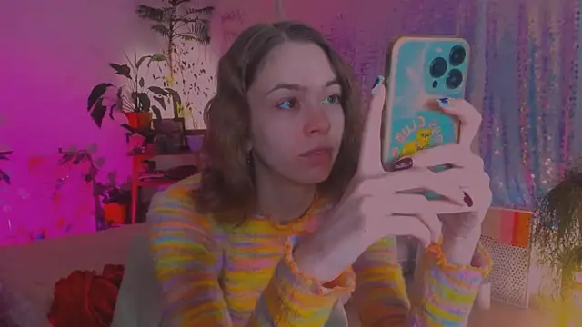 Snapshot of poli__ chatting on 12/15/24, 01:13 poli   online show from 12/15/24, 01:13