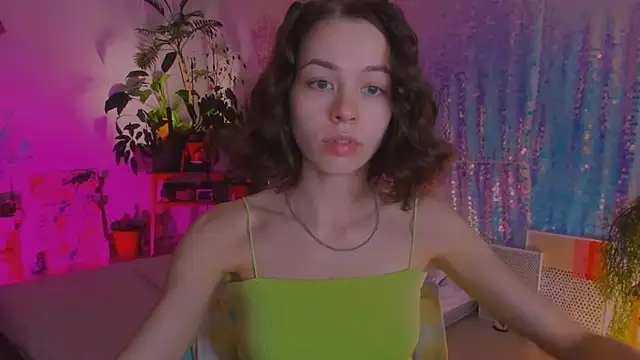 Snapshot of poli__ chatting on 12/30/24, 09:19 poli   online show from 12/30/24, 09:19