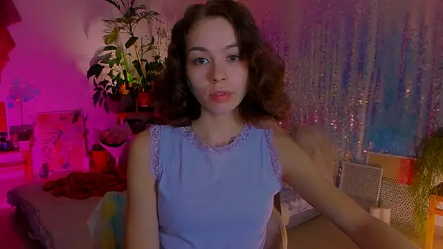 Snapshot of poli__ chatting on 01/11/25, 09:15 poli   online show from 01/11/25, 09:15