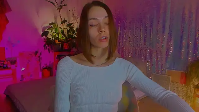 Snapshot of poli__ chatting on 02/02/25, 02:34 poli   online show from 02/02/25, 02:34