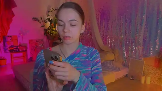 Snapshot of poli__ chatting on 02/11/25, 11:54 poli   online show from 02/11/25, 11:54